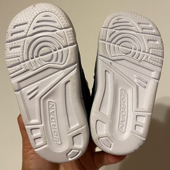 Nike Air Jordan Flight Sneakers in gray Size 5/21EU Velcro like new - Picture 3 of 4